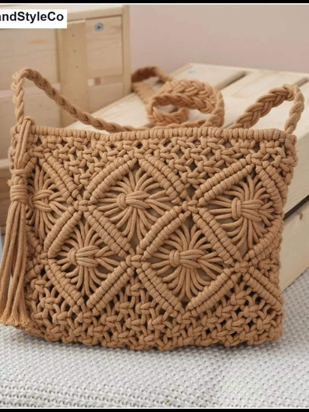 Boho Crochet Crossbody Bag Women's Woven Straw Beach Shoulder Purse with Tassel